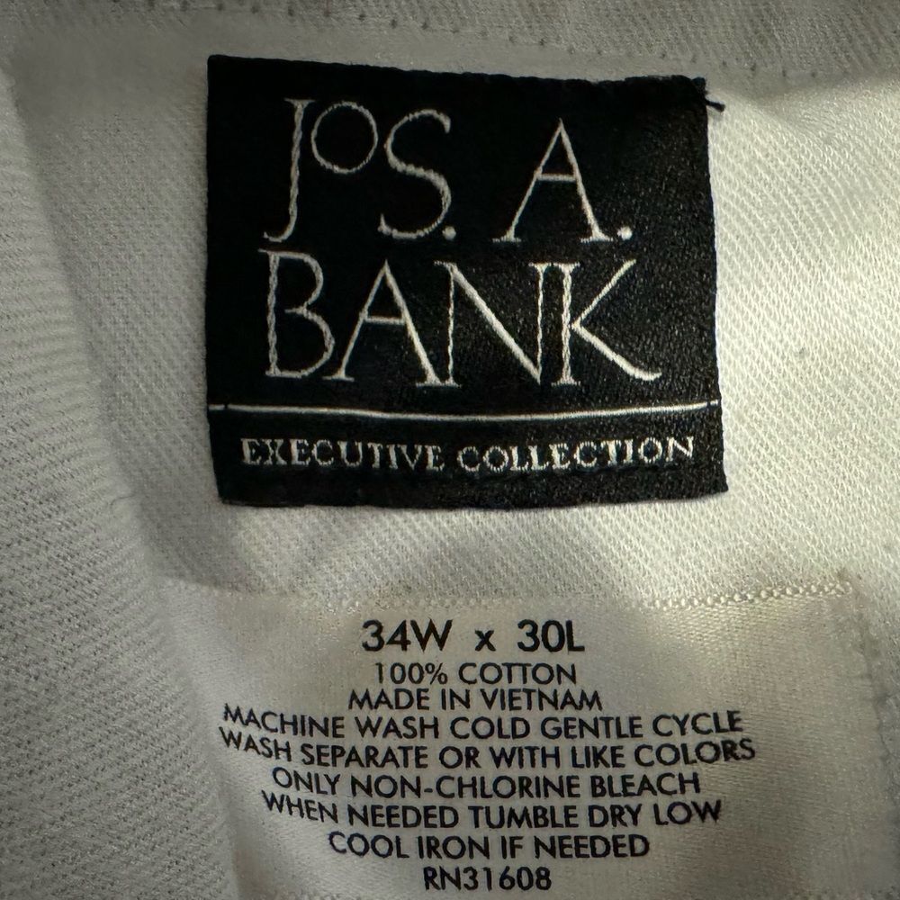 Men’s Classic Khakis 34x30 great condition. Jos A Bank. Straight leg. - Picture 6 of 7